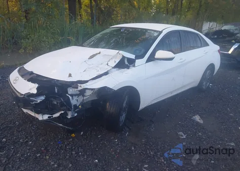 2024 Hyundai Elantra Sel from USA, damaged, VIN KMHLM4DG6RU665647